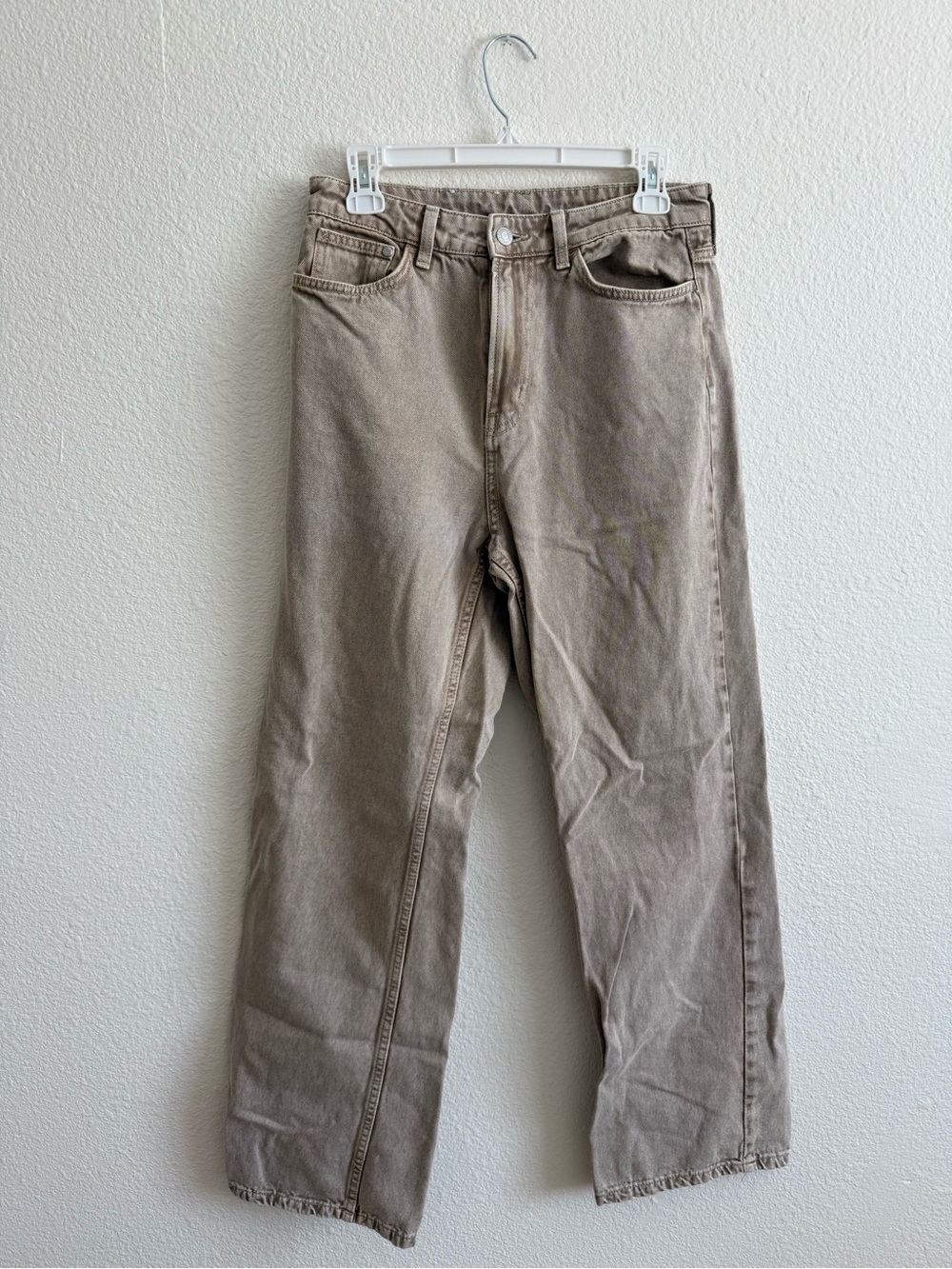 High-Rise Curvy Wide Fit Straight Jeans in Light Taupe
